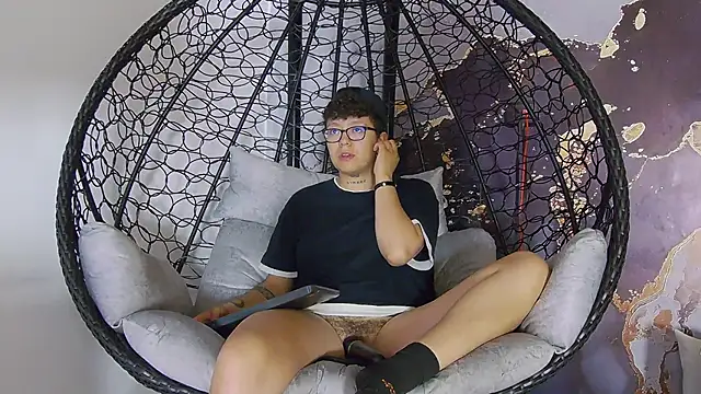 alex noa online show from 10/03/25, 07:38