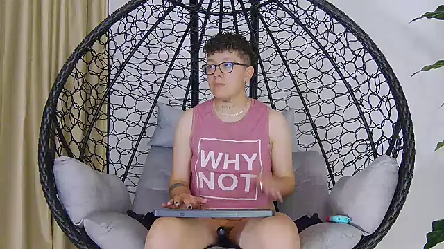 alex noa online show from 11/21/25, 07:45