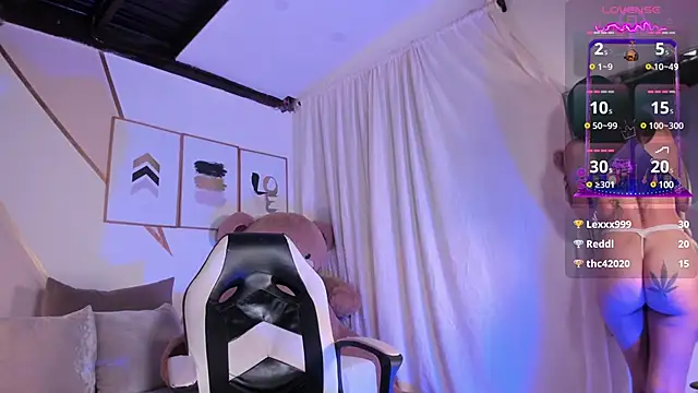 Snapshot of maye_wells chatting on 01/02/25, 08:24 maye wells online show from 01/02/25, 08:24