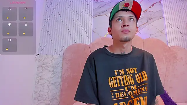 kendalltaylorr online show from 01/26/25, 02:45