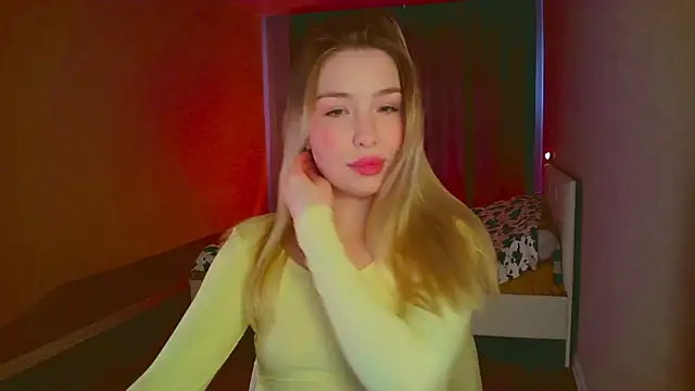 mia raspberrie online show from 02/19/25, 08:55