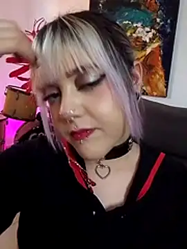 Charlotte Myers online show from 11/17/25, 08:47