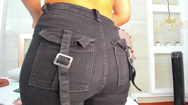 Dalia-Prada online show from 02/19/26, 04:41