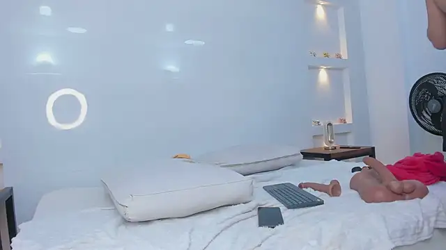 Dalia-Prada online show from 04/11/26, 07:45