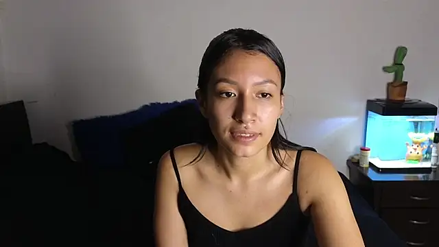 Snapshot of tony_and_sophia chatting on 07/09/26, 12:04 tony and sophia online show from 07/09/26, 12:04