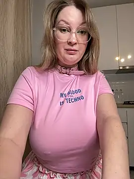 Teya moon  online show from 02/23/26, 04:26