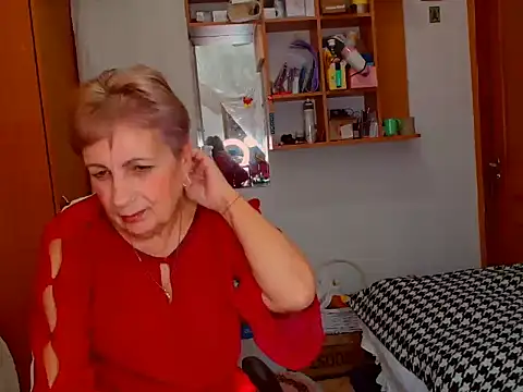 Victoria5643 online show from 12/18/24, 09:29