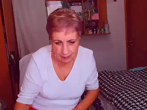 Victoria5643 online show from 12/27/24, 07:57