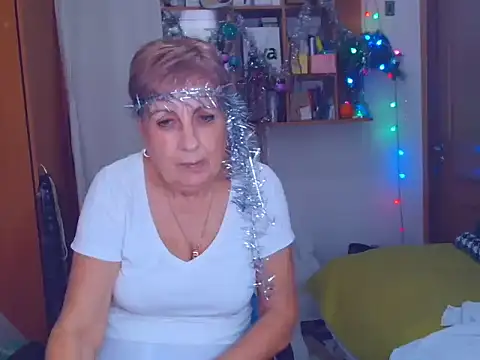 Victoria5643 online show from 12/31/24, 11:28