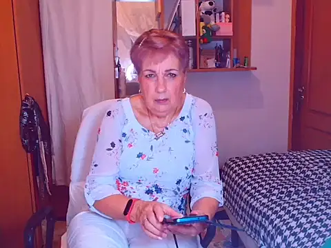 Victoria5643 online show from 02/17/25, 06:37