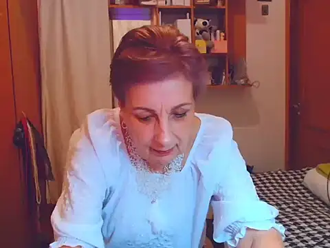 Victoria5643 online show from 03/10/25, 08:12