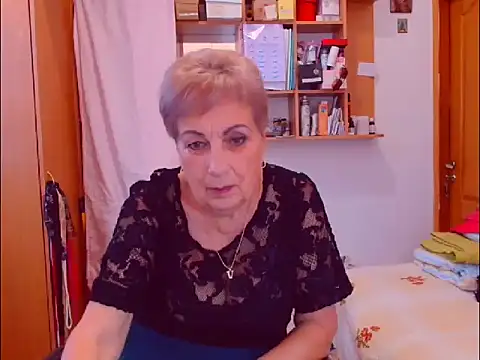 Victoria5643 online show from 09/27/25, 02:55