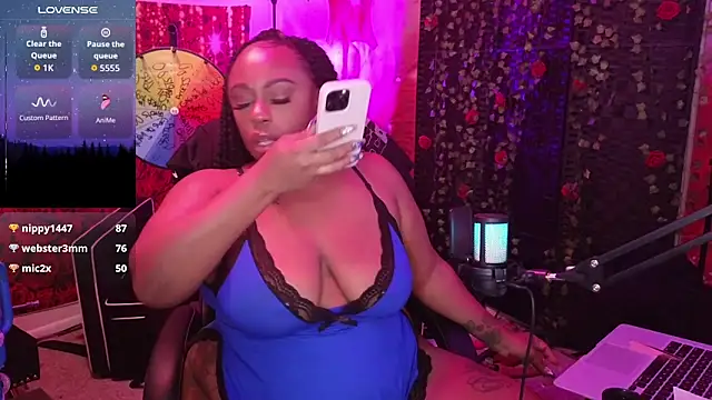 cheriserozequeen online show from 10/28/25, 02:37