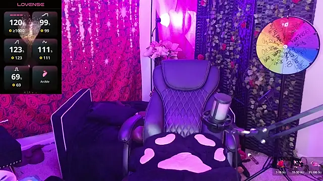 Snapshot of cheriserozequeen chatting on 11/10/25, 02:27 cheriserozequeen online show from 11/10/25, 02:27