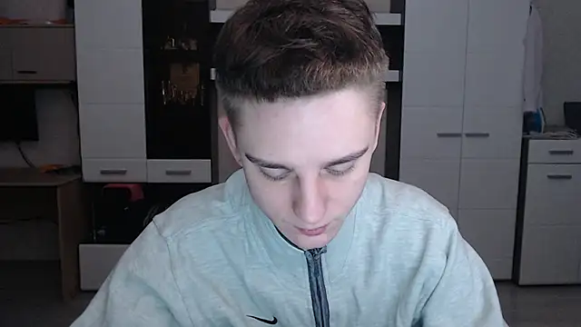 angryzan online show from 12/24/24, 04:22