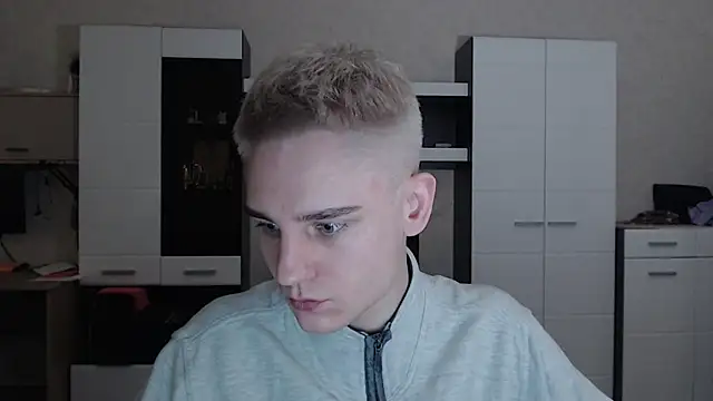 angryzan online show from 02/11/25, 04:33