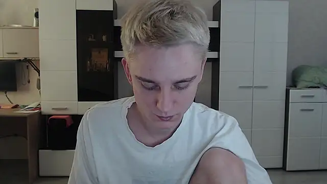 angryzan online show from 02/27/25, 09:11