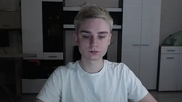 angryzan online show from 03/05/25, 04:13