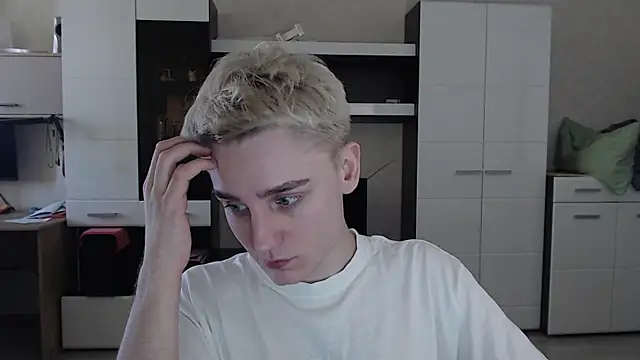 angryzan online show from 03/10/25, 07:42