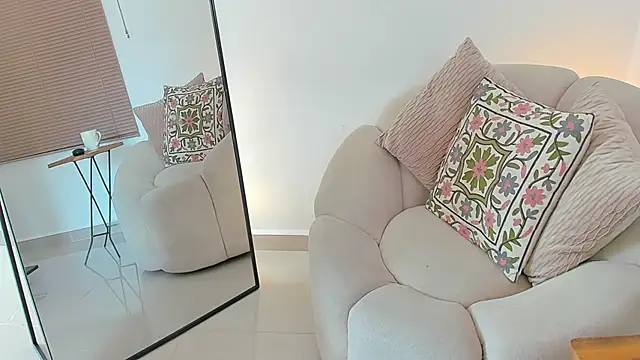 SofiMeza online show from 09/26/25, 01:48