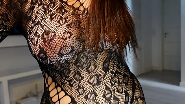 Snapshot of carla_italian chatting on 11/24/25, 01:55 carla italian online show from 11/24/25, 01:55