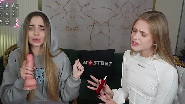 Snapshot of Lana_Pulse chatting on 12/06/24, 02:46 Lana Pulse online show from 12/06/24, 02:46