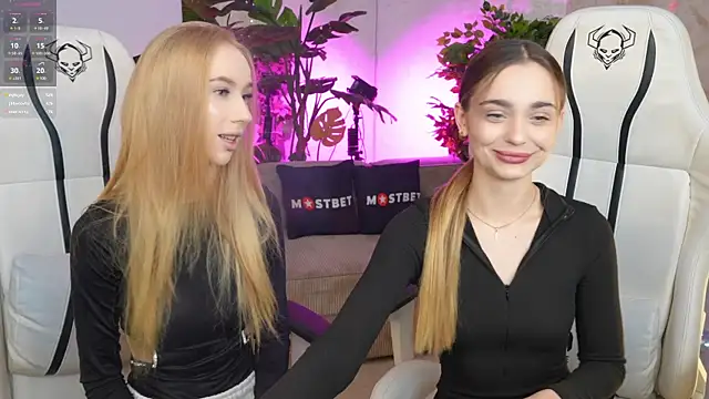 Snapshot of Lana_Pulse chatting on 12/28/24, 11:26 Lana Pulse online show from 12/28/24, 11:26