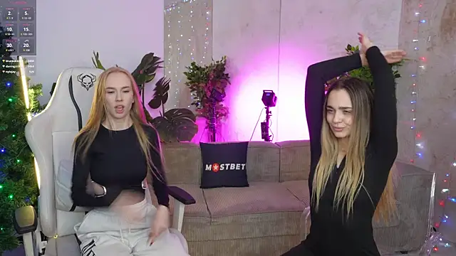 Snapshot of Lana_Pulse chatting on 12/29/24, 06:03 Lana Pulse online show from 12/29/24, 06:03