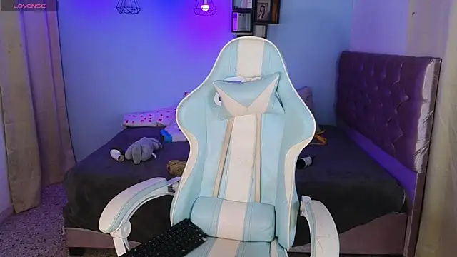 Peggy Funn online show from 01/13/25, 02:28