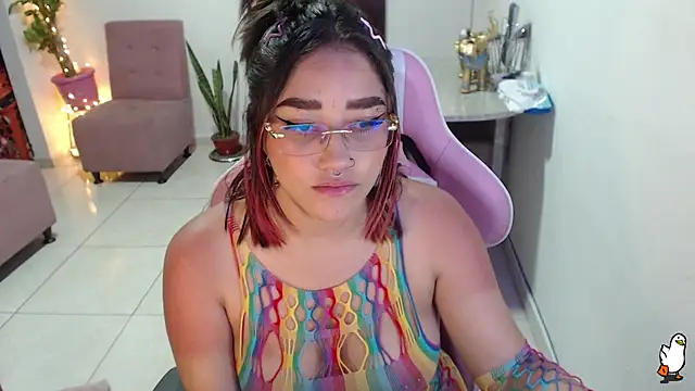 Snapshot of littleangel1_m chatting on 01/21/25, 11:45 littleangel1 m online show from 01/21/25, 11:45