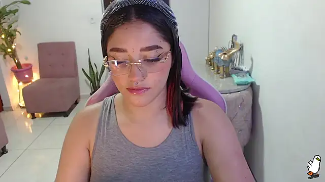 Snapshot of littleangel1_m chatting on 02/24/25, 09:52 littleangel1 m online show from 02/24/25, 09:52