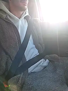 Zeefy online show from 03/10/26, 07:24