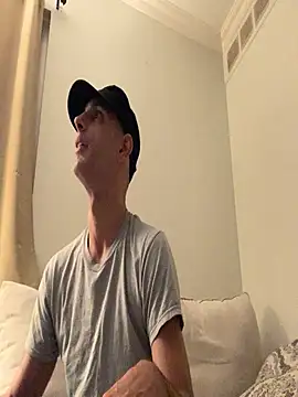 Snapshot of hailzeffn chatting on 09/12/25, 05:18 hailzeffn online show from 09/12/25, 05:18