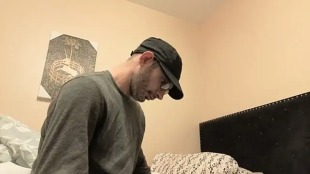 Snapshot of hailzeffn chatting on 11/05/25, 10:21 hailzeffn online show from 11/05/25, 10:21