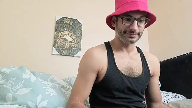 Snapshot of hailzeffn chatting on 11/10/25, 01:43 hailzeffn online show from 11/10/25, 01:43