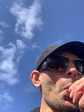 hailzeffn online show from 04/07/26, 02:28