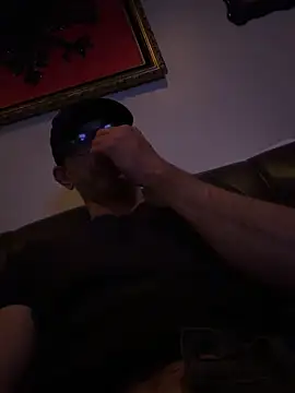 hailzeffn online show from 04/30/26, 07:36