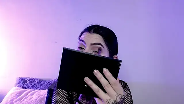 sophy rock online show from 11/12/25, 05:13