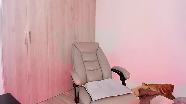  miamadison online show from 09/30/25, 02:05