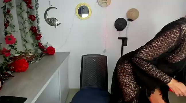  cristal ayala online show from 01/03/25, 12:22