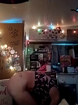 whitetrashdirtyslut online show from 05/08/26, 01:16