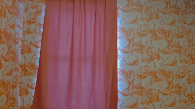 strawberrysmoothie online show from 01/03/25, 07:07