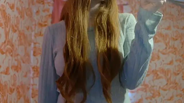 strawberrysmoothie online show from 02/14/26, 06:37