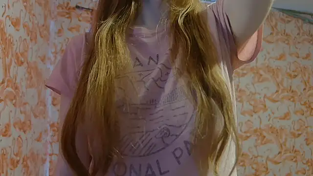 strawberrysmoothie online show from 03/09/26, 07:18