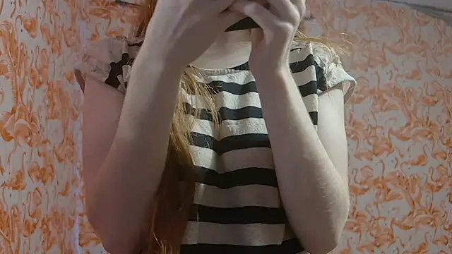 strawberrysmoothie online show from 03/30/26, 10:11