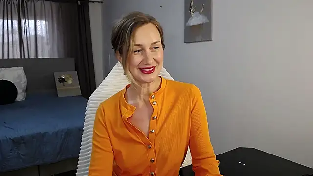 Vanessa Nowak online show from 05/31/26, 08:54
