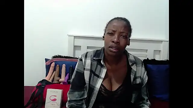 chocolatemix44 online show from 05/18/26, 06:52