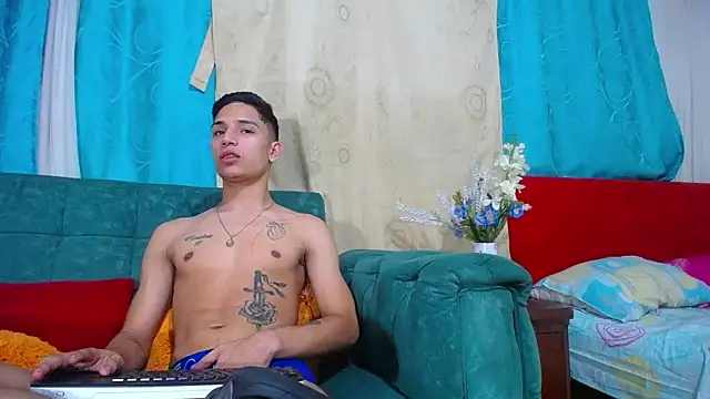 Leon hot X online show from 12/29/24, 02:17