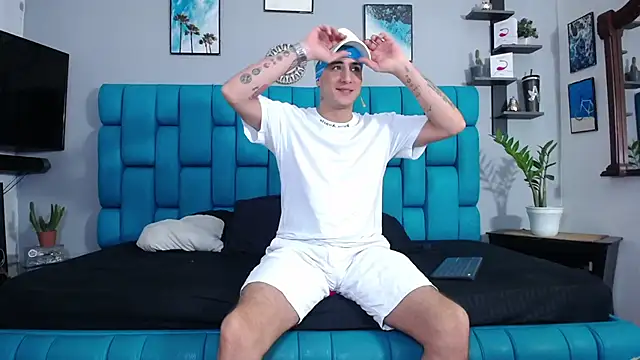 Leon hot X online show from 02/01/25, 01:23