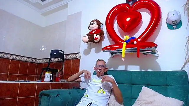 Leon hot X online show from 02/16/25, 12:41